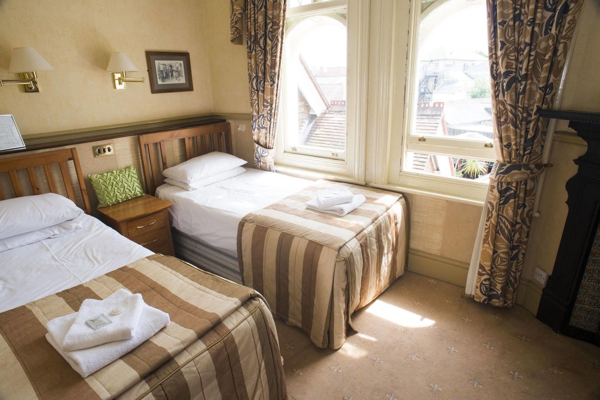The Railway Hotel Worthing Buitenkant foto